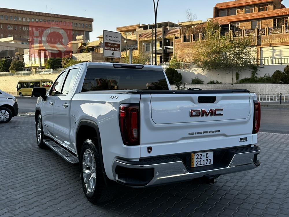 GMC Sierra